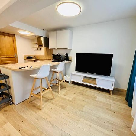 Appartement Stylish Studio In The Center Of Senlis à Senlis  Extérieur photo